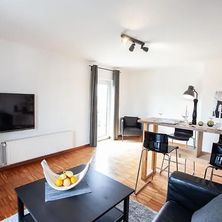 Penthouse Mit Blick Auf Den Yachthafen Bremen